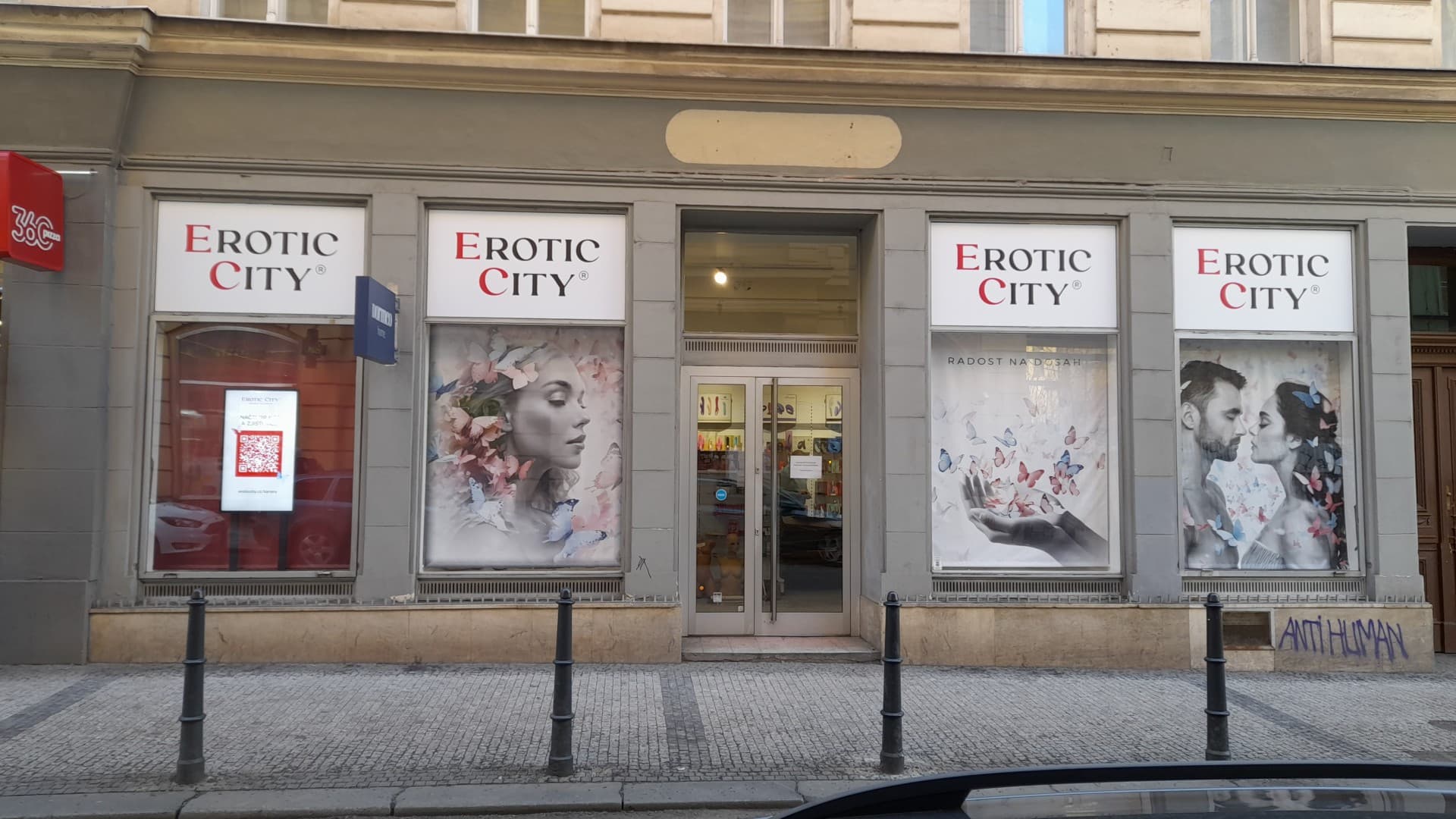 EROTIC CITY NA ROHU VODIČKOVA A PALACKÉHO